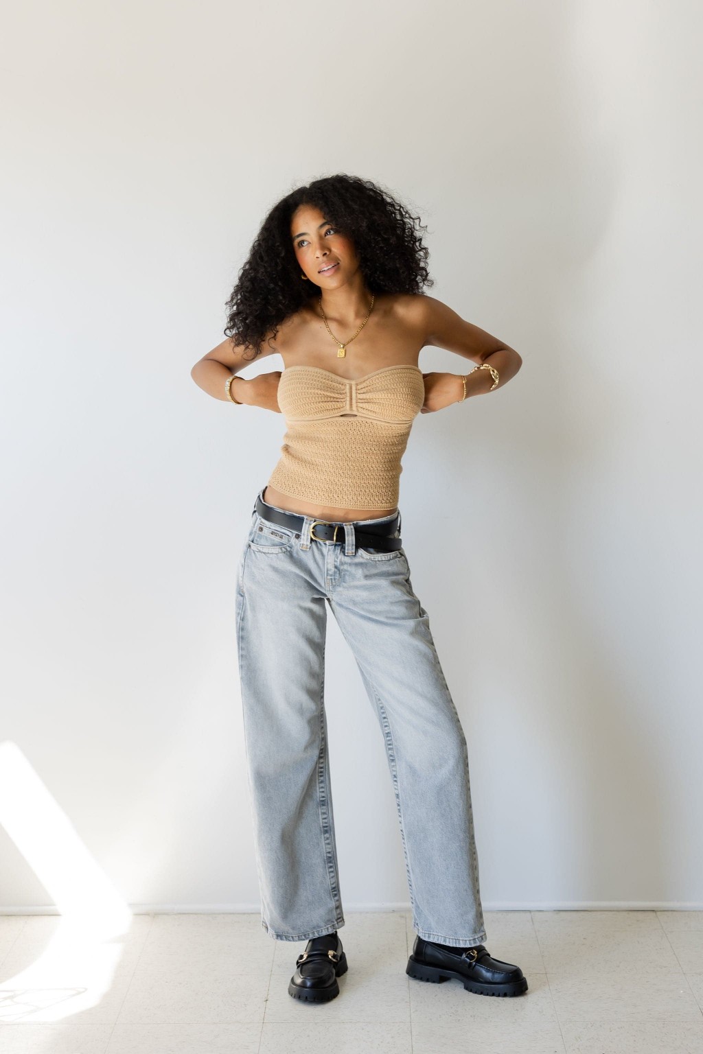 Effortlessly Cool Low Rider Wide Leg Jeans Featuring Flowy Silhouette and Classic Denim
