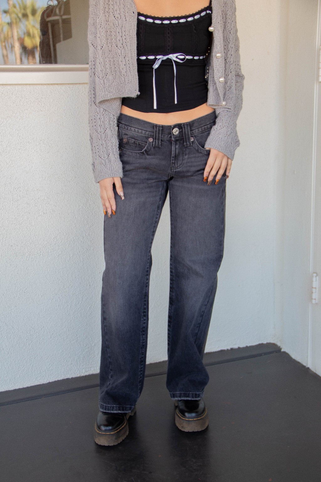 Relaxed Fit Low Boyfriend Jeans with Trendy Low-Rise Waist for Casual Style