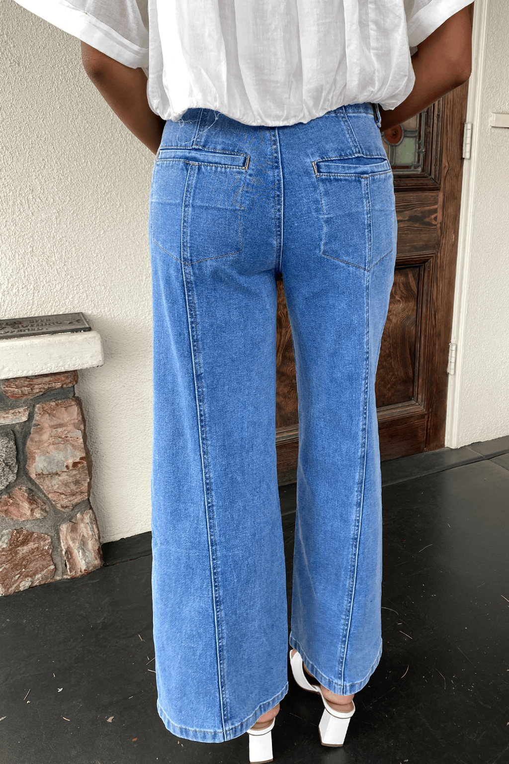 Classic Wide Leg Denim Jeans Featuring High-Quality Fabric and Flowy Silhouette